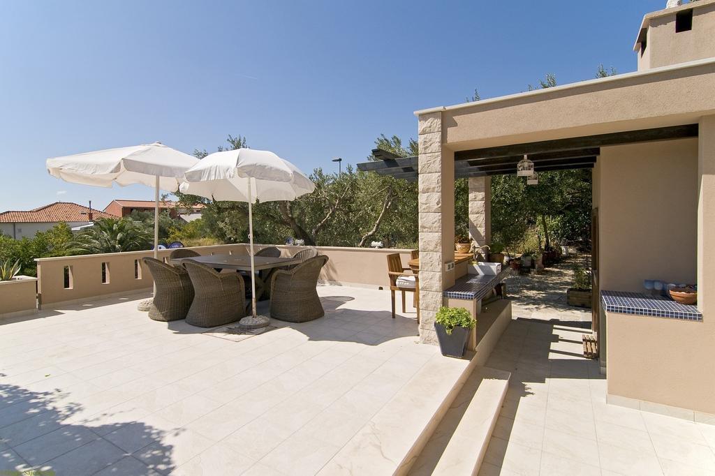 Villa Bougenvilia Tomas Tučepi Екстериор снимка