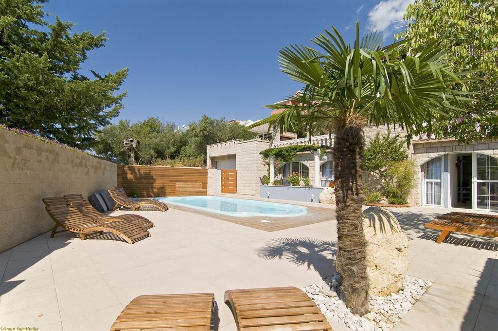 Villa Bougenvilia Tomas Tučepi Екстериор снимка