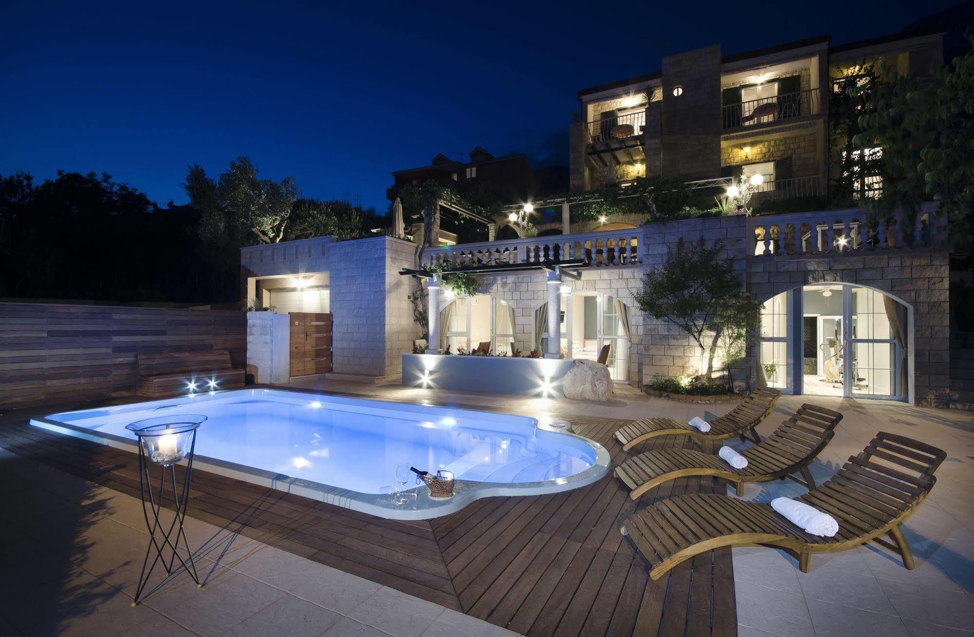 Villa Bougenvilia Tomas Tučepi Екстериор снимка